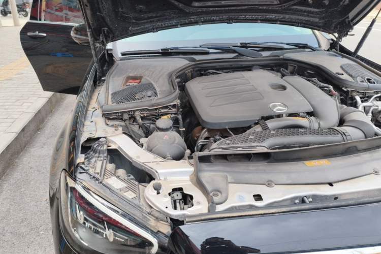 Used Mercedes-Benz E-Class 2022 Updated E 300 L Luxury Edition Engine Bay Right