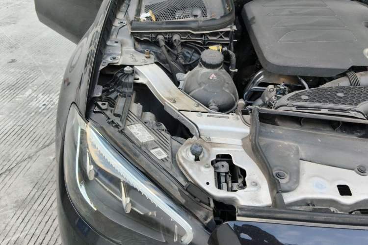 Used Mercedes-Benz E-Class 2022 E 260 L Engine Bay Right