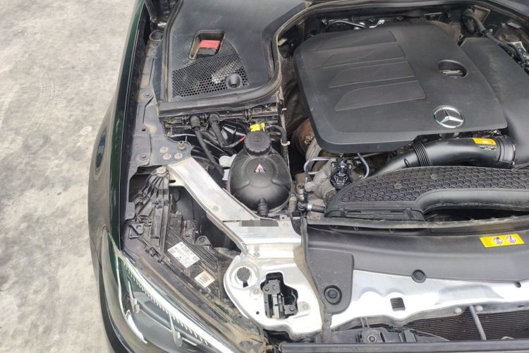 Used Mercedes-Benz E-Class 2022 Revised Version E 300 L Fashion Edition Engine Bay Right