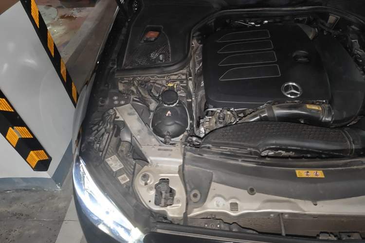 Used Mercedes-Benz E-Class 2022 Second Facelift E 260 L Engine Bay Right