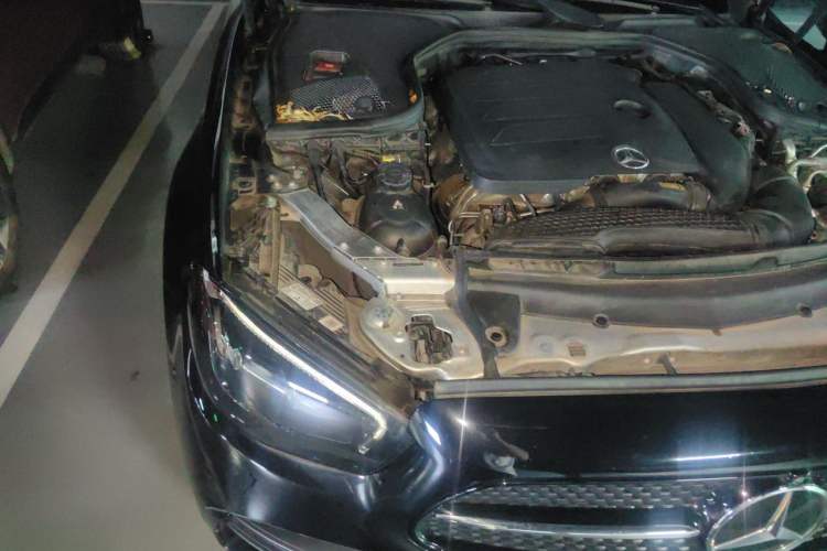 Used Mercedes-Benz E-Class 2022 Revised E 300 L Sporty and Stylish Edition Engine Bay Right