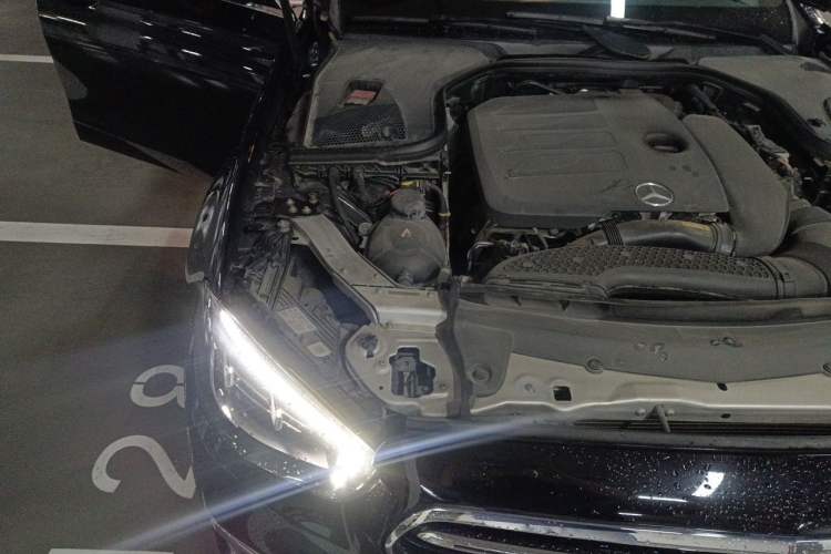 Used Mercedes-Benz E-Class 2022 E 260 L Engine Bay Right