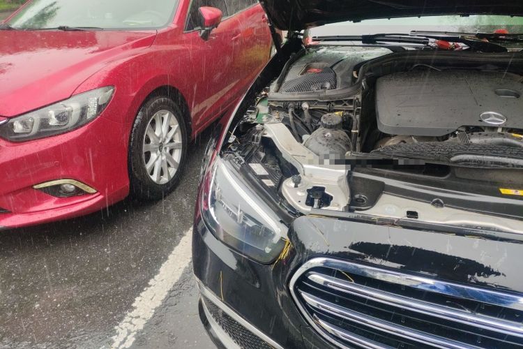 Used Mercedes-Benz E-Class 2022 Updated E 300 L Stylish Edition Engine Bay Right