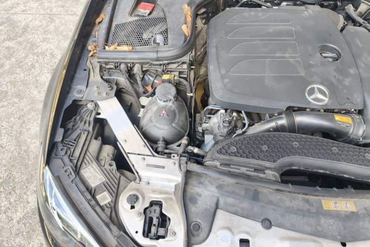 Used Mercedes-Benz E-Class 2022 Revised Version E 300 L Sport Luxury Edition Engine Bay Right