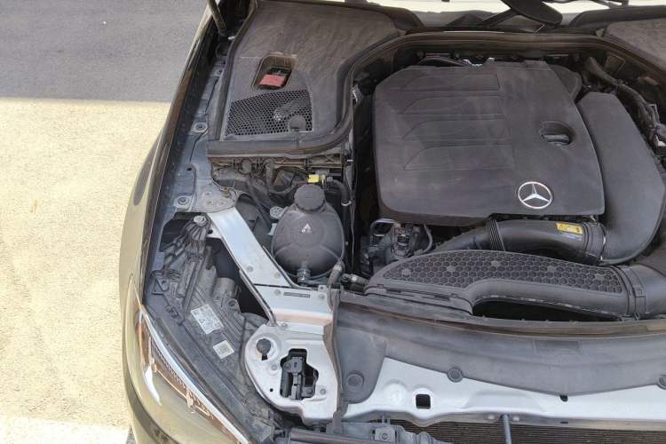 Used Mercedes-Benz E-Class 2022 E 260 L Engine Bay Right