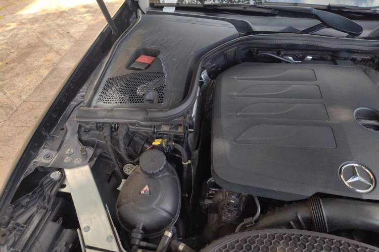 Used Mercedes-Benz E-Class 2022 E 300 Luxury Sport Edition Engine Bay Right