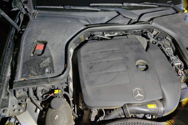 Used Mercedes-Benz E-Class 2022 Second Facelift E 300 L Sporty and Stylish Edition Engine Bay Right
