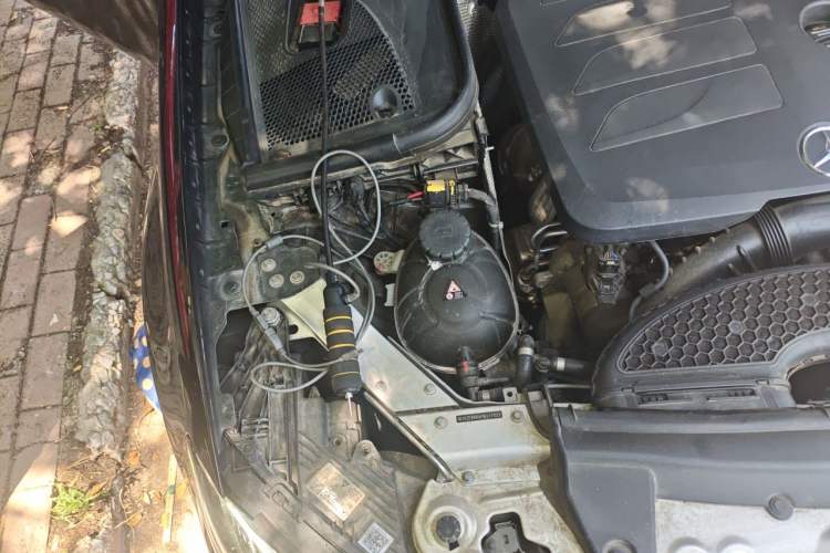 Used Mercedes-Benz E-Class 2022 E 260 Stylish Sports Edition Engine Bay Right
