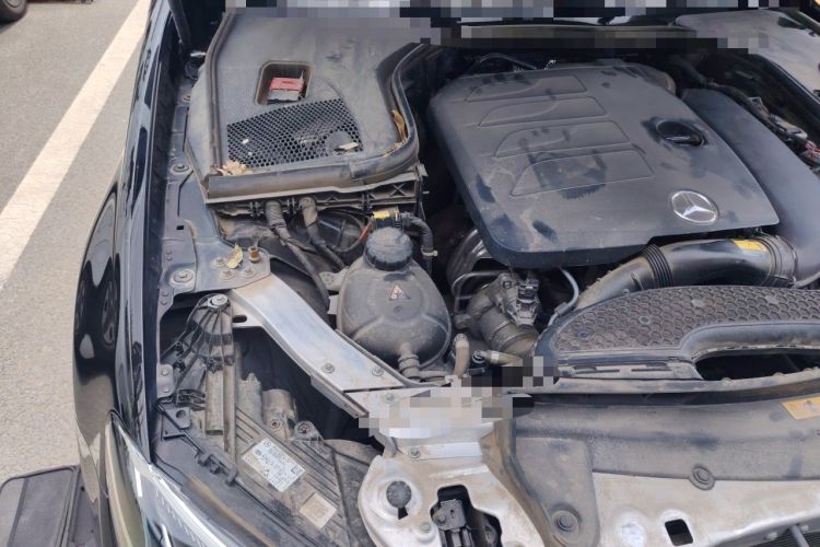 Used Mercedes-Benz E-Class 2022 Revised Version E 300 L Fashion Edition Engine Bay Right