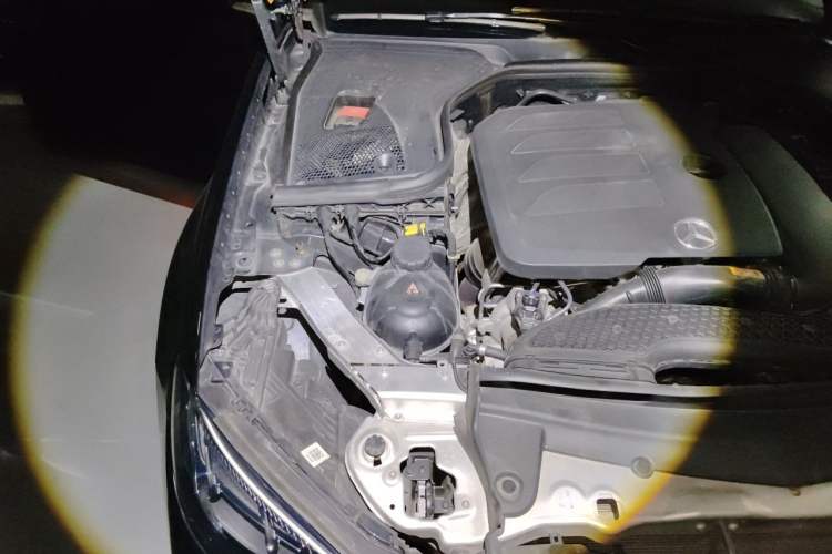Used Mercedes-Benz E-Class 2022 Second Facelift E 260 L Engine Bay Right