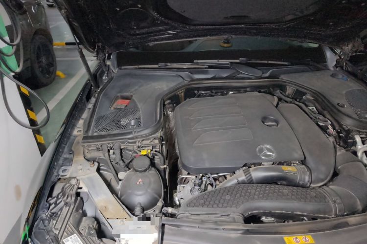 Used Mercedes-Benz E-Class 2022 Revised Version E 300 L Luxury Edition Engine Bay Right