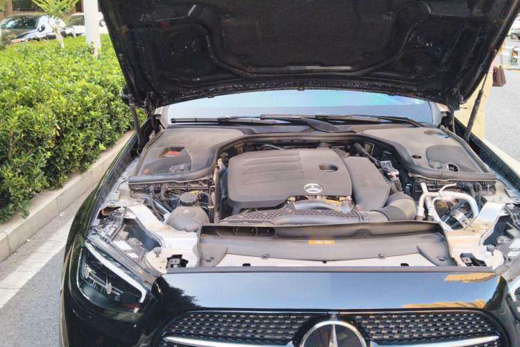 Used Mercedes-Benz E-Class 2022 Second Facelift E 300 L Sport Luxury Edition Engine Bay Right