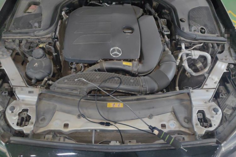 Used Mercedes-Benz E-Class 2022 Revised Version E 300 L Luxury Edition Engine Bay