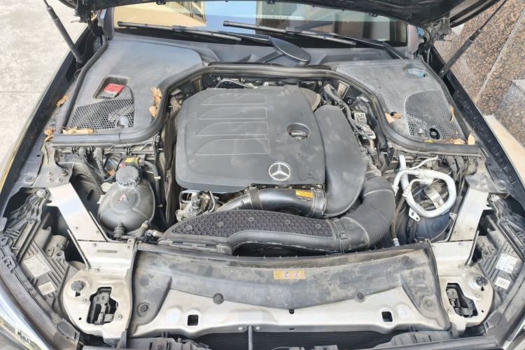 Used Mercedes-Benz E-Class 2022 Revised Version E 300 L Sport Luxury Edition Engine Bay