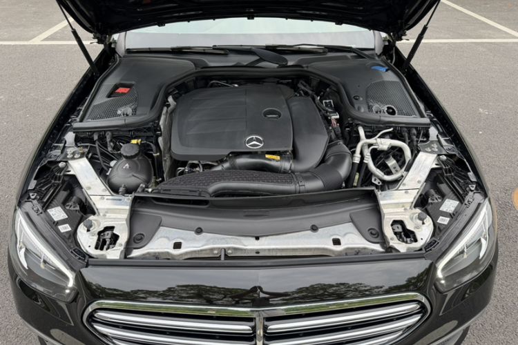 Used Mercedes-Benz E-Class 2022 Second Facelift E 260 L Engine Bay