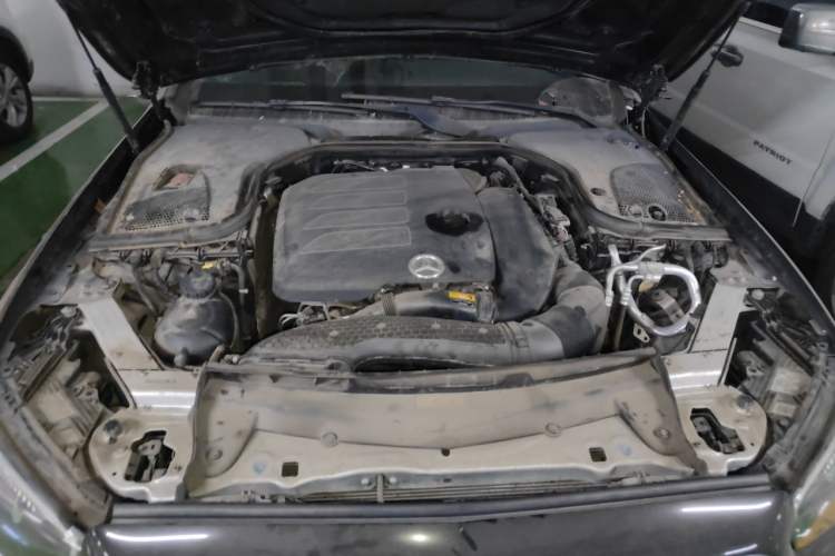 Used Mercedes-Benz E-Class 2022 Updated E 300 L Luxury Edition Engine Bay
