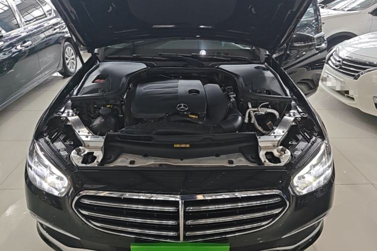 Used Mercedes-Benz E-Class 2022 Updated E 260 L Engine Bay
