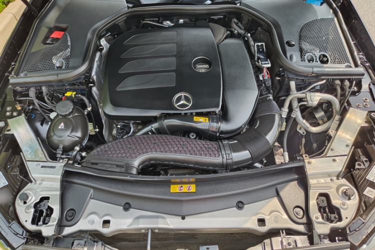 Used Mercedes-Benz E-Class 2022 Second Facelift E 300 L Luxury Edition Engine Bay