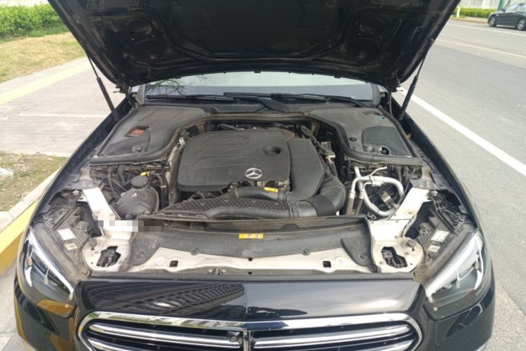 Used Mercedes-Benz E-Class 2022 Revised Version E 300 L Luxury Edition Engine Bay