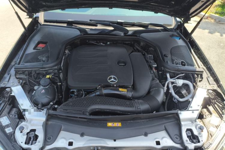 Used Mercedes-Benz E-Class 2022 E 300 L Luxury Model Engine Bay