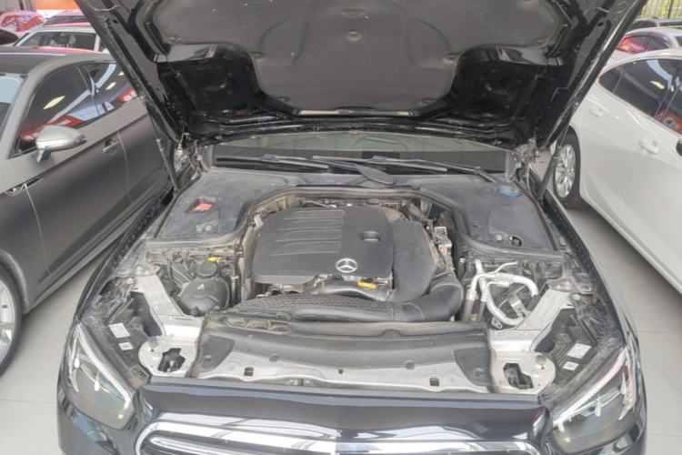 Used Mercedes-Benz E-Class 2022 Updated E 260 L Engine Bay