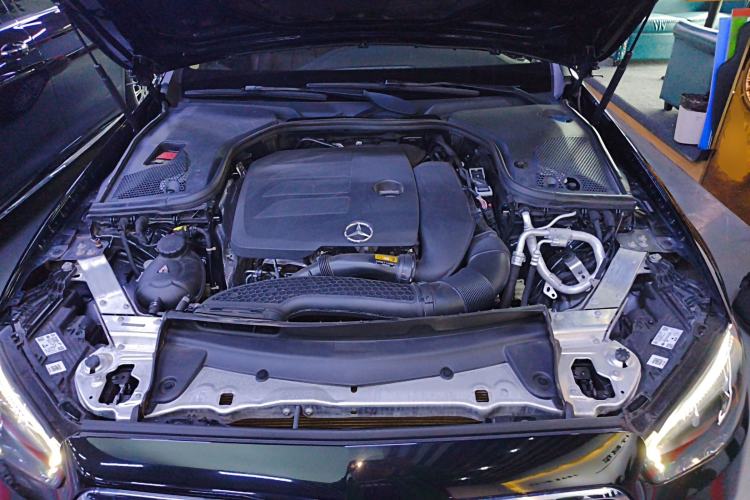 Used Mercedes-Benz E-Class 2022 E 300 L Luxury Model Engine Bay