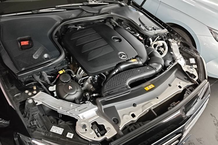 Used Mercedes-Benz E-Class 2022 Revised Version E 300 L Luxury Edition Engine Bay