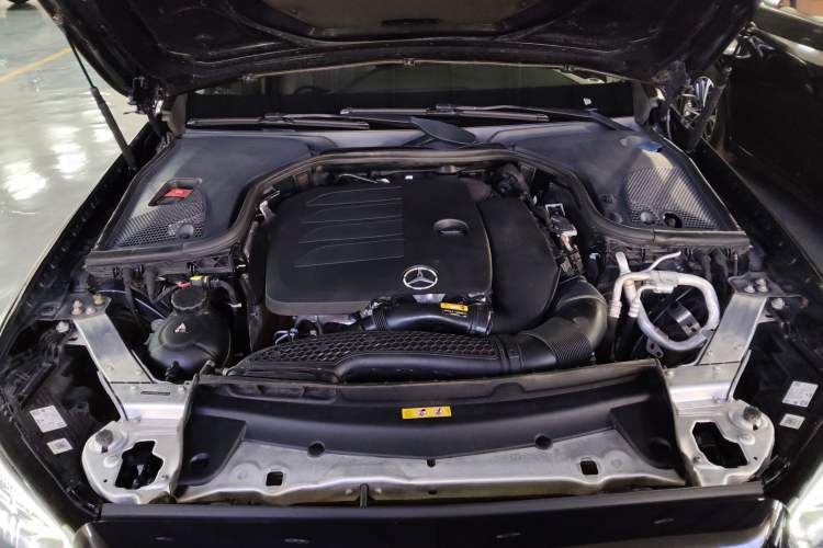 Used Mercedes-Benz E-Class 2022 Second Facelift E 300 L Fashion Edition Engine Bay