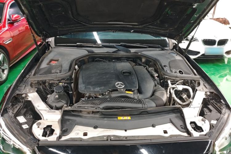Used Mercedes-Benz E-Class 2022 Revised Version E 300 L Luxury Edition Engine Bay