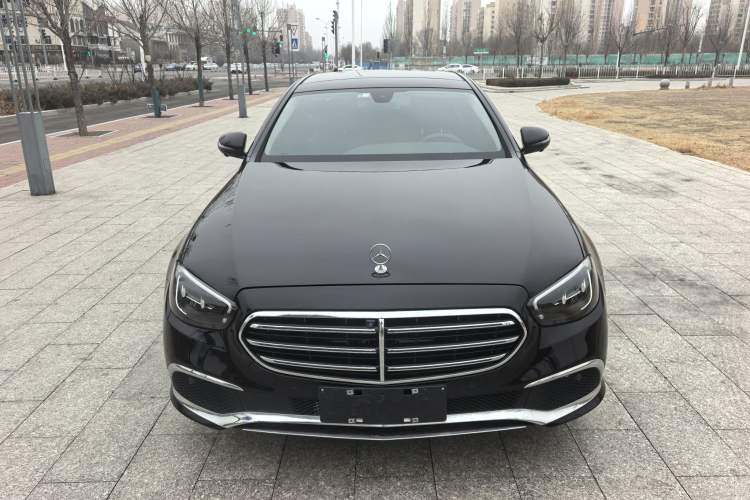 Used Mercedes-Benz E-Class 2022 Updated E 300 L Luxury Edition Exterior 1