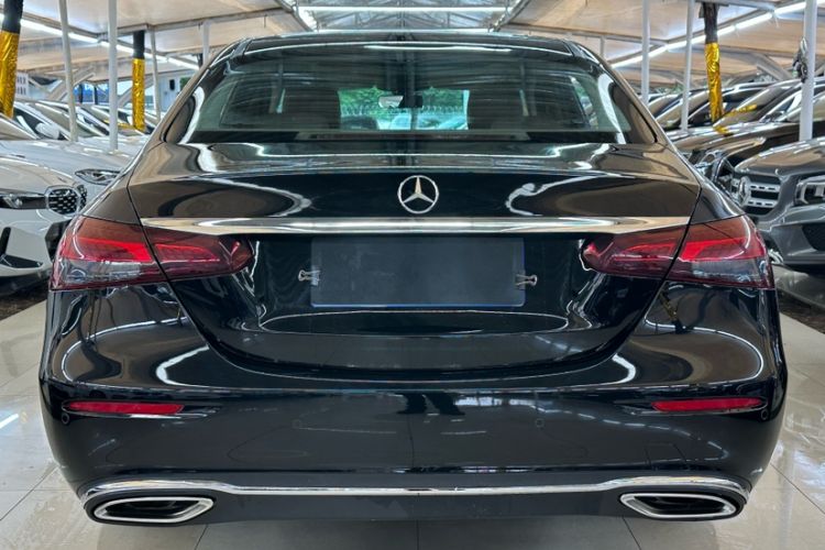 Used Mercedes-Benz E-Class 2022 Revised Version E 300 L Luxury Edition Exterior 1