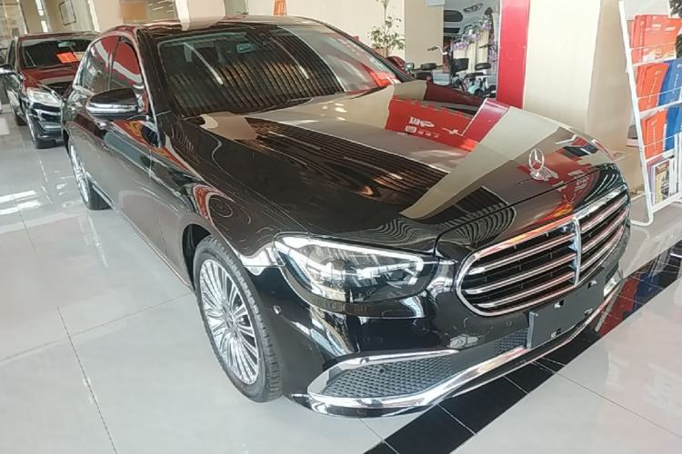 Used Mercedes-Benz E-Class 2022 Second Facelift E 300 L Luxury Edition Exterior 1