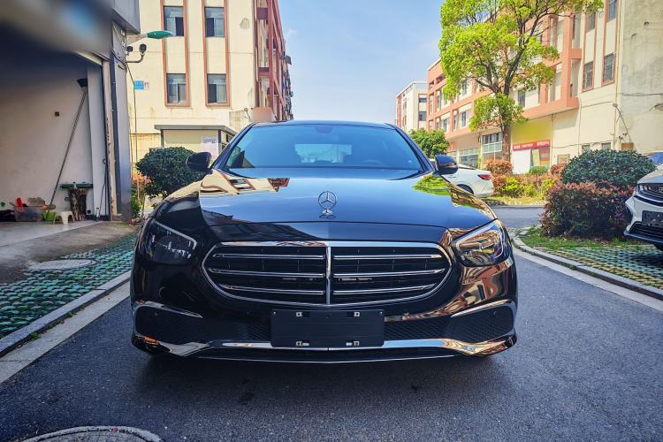Used Mercedes-Benz E-Class 2022 E 260 L Exterior 1