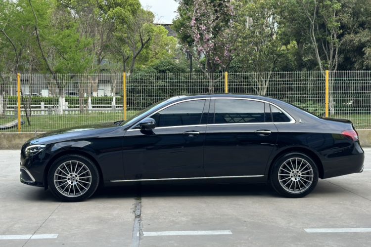 Used Mercedes-Benz E-Class 2022 E 260 L Exterior 1