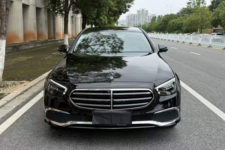 Used Mercedes-Benz E-Class 2022 Updated E 300 L Luxury Edition Exterior 1