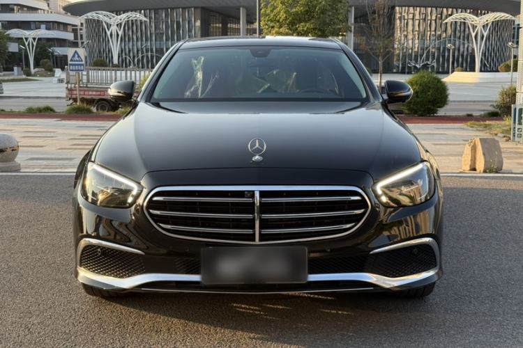 Used Mercedes-Benz E-Class 2022 Second Facelift E 300 L Fashion Edition Exterior 1