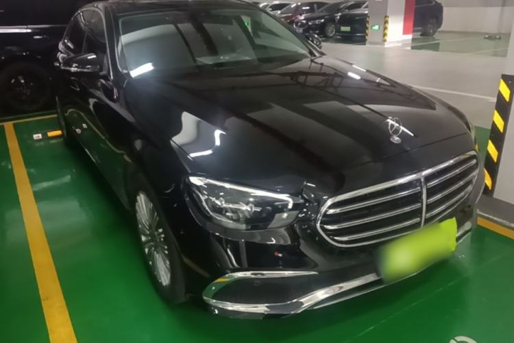 Used Mercedes-Benz E-Class 2022 Second Facelift E 300 L Luxury Edition Exterior 1