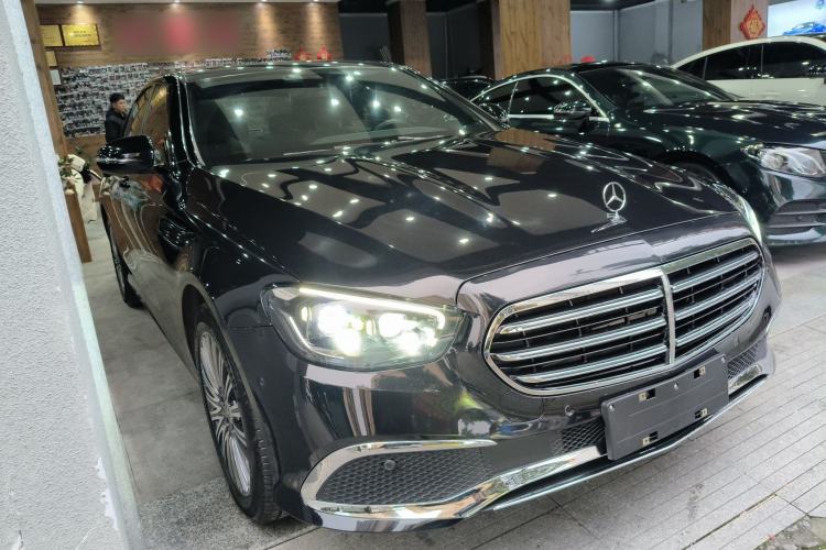 Used Mercedes-Benz E-Class 2022 E 260 Stylish Sports Edition Exterior 1