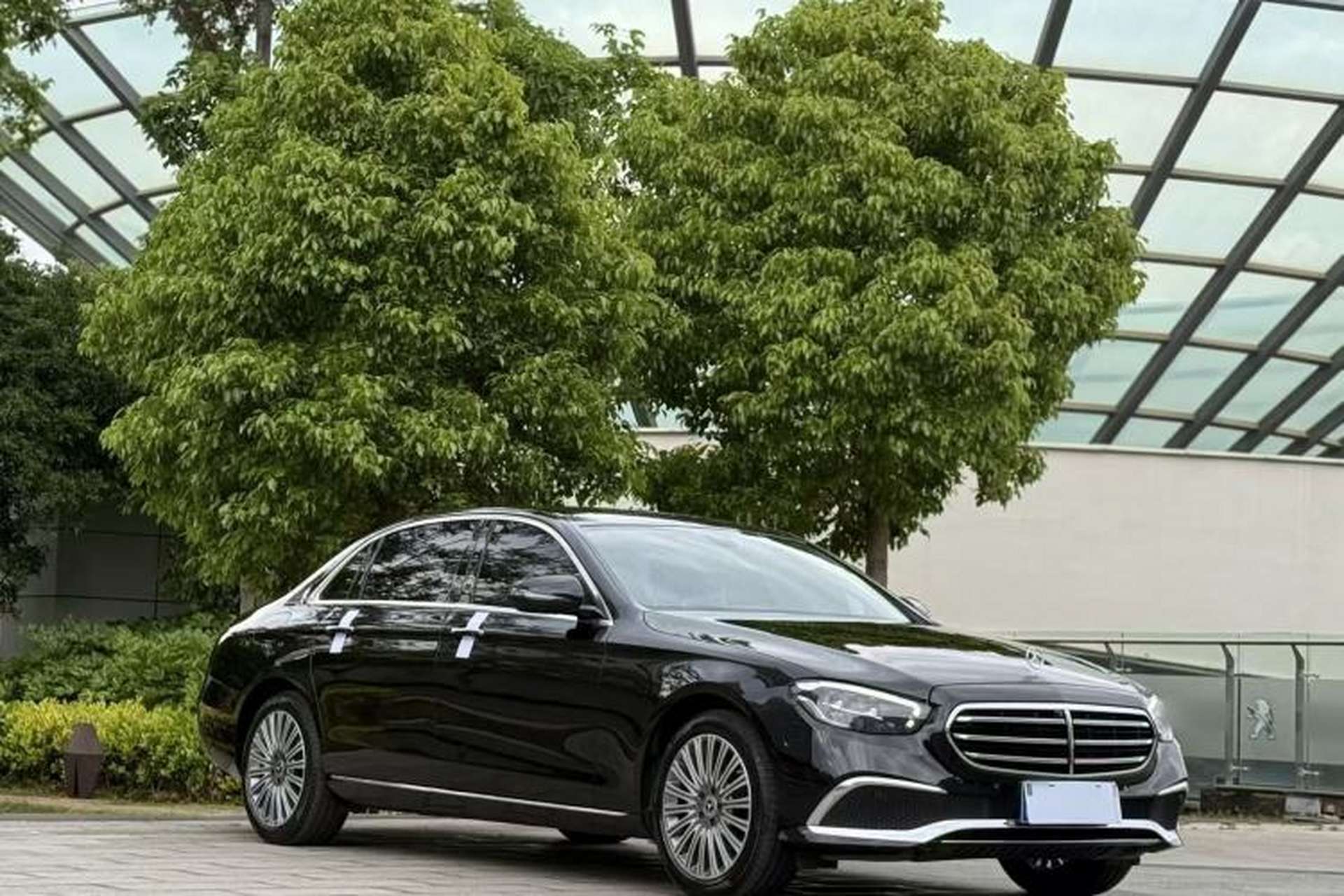 Used Mercedes-Benz E-Class 2022 Updated E 300 L Stylish Edition Exterior 1