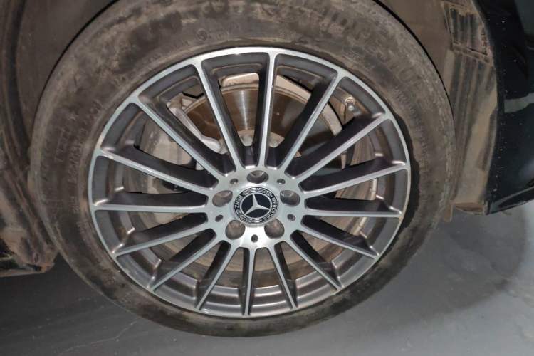 Used Mercedes-Benz E-Class 2022 Second Facelift E 260 L Exterior 1