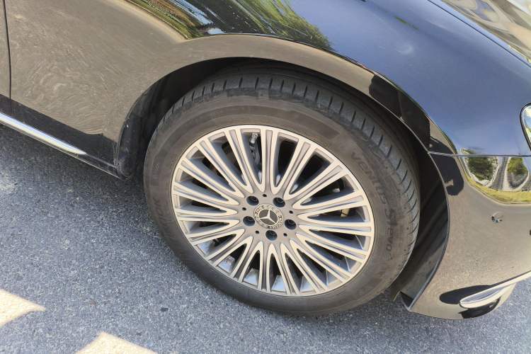 Used Mercedes-Benz E-Class 2022 E 300 L Luxury Model Exterior 1