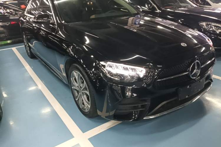 Used Mercedes-Benz E-Class 2022 E 300 L Sporty and Stylish Model Exterior 1