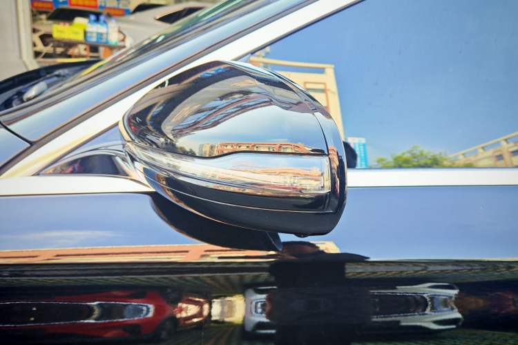 Used Mercedes-Benz E-Class 2022 E 260 L Exterior 10