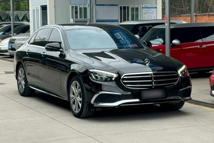 Used Mercedes-Benz E-Class 2022 Second Facelift E 300 L Sport Luxury Edition Exterior 10