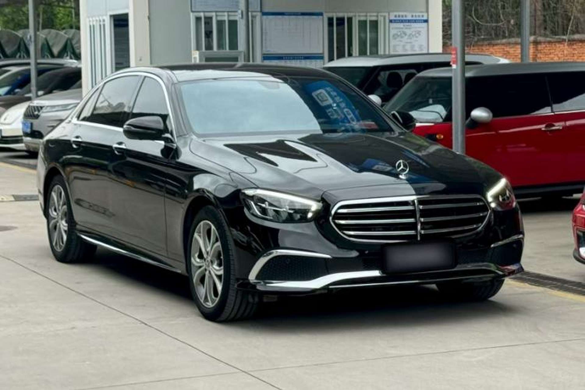 Used Mercedes-Benz E-Class 2022 Second Facelift E 300 L Sport Luxury Edition Exterior 10
