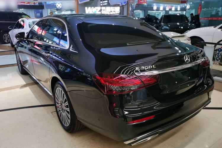 Used Mercedes-Benz E-Class 2022 Second Facelift E 300 L Luxury Edition Exterior 2