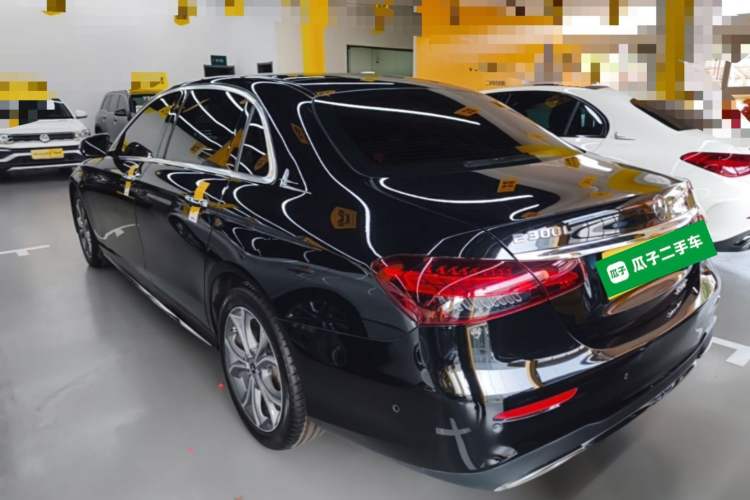 Used Mercedes-Benz E-Class 2022 Second Facelift E 300 L Sport Luxury Edition Exterior 2