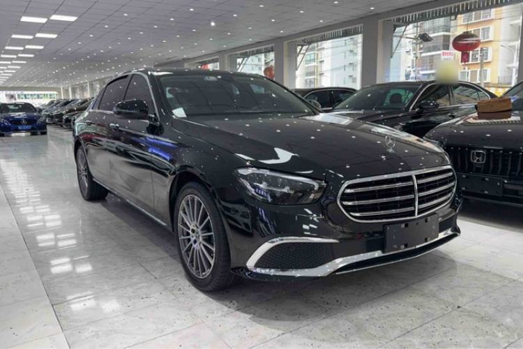 Used Mercedes-Benz E-Class 2022 Updated E 260 L Exterior 2