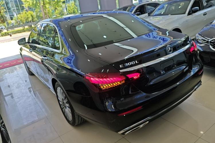 Used Mercedes-Benz E-Class 2022 Second Facelift E 300 L Luxury Edition Exterior 2