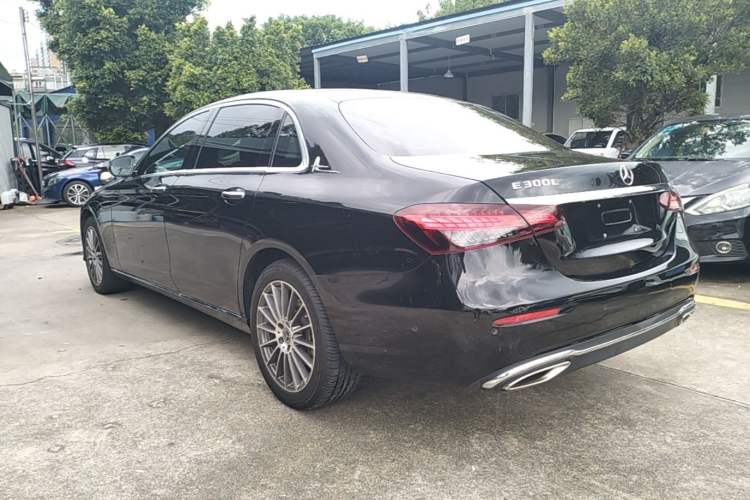 Used Mercedes-Benz E-Class 2022 E 260 L Exterior 2